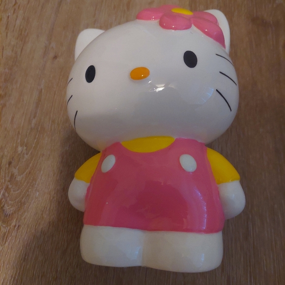 Vintage Sanrio Hello Kitty Piggy Coin Bank Pink Overalls Pink Flower - Picture 2 of 4